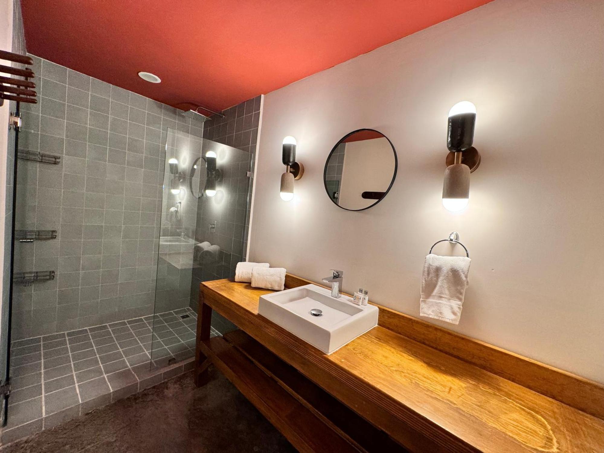 Hotel Ola Chapultepec Гуадалахара Екстериор снимка
