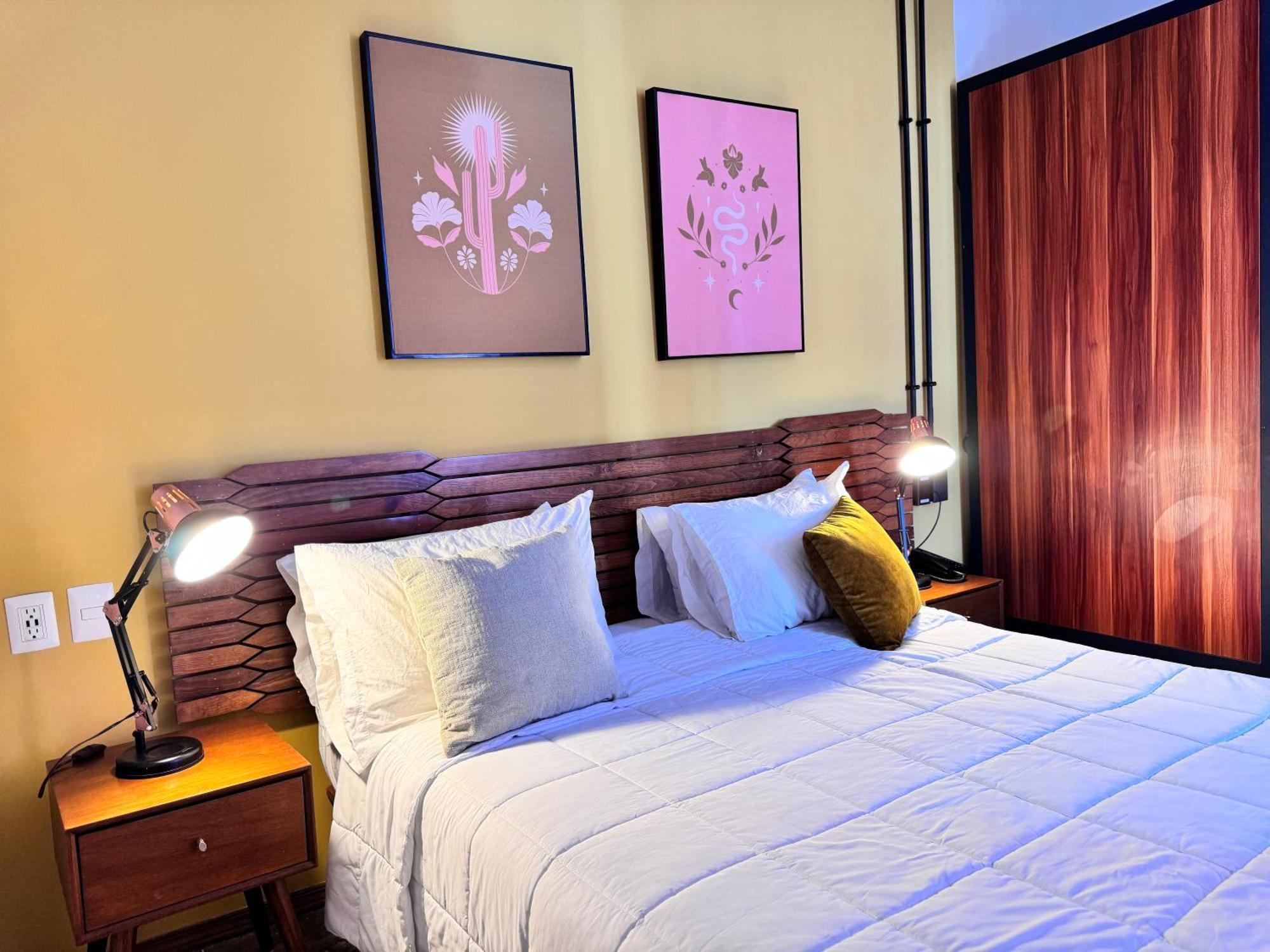 Hotel Ola Chapultepec Гуадалахара Екстериор снимка