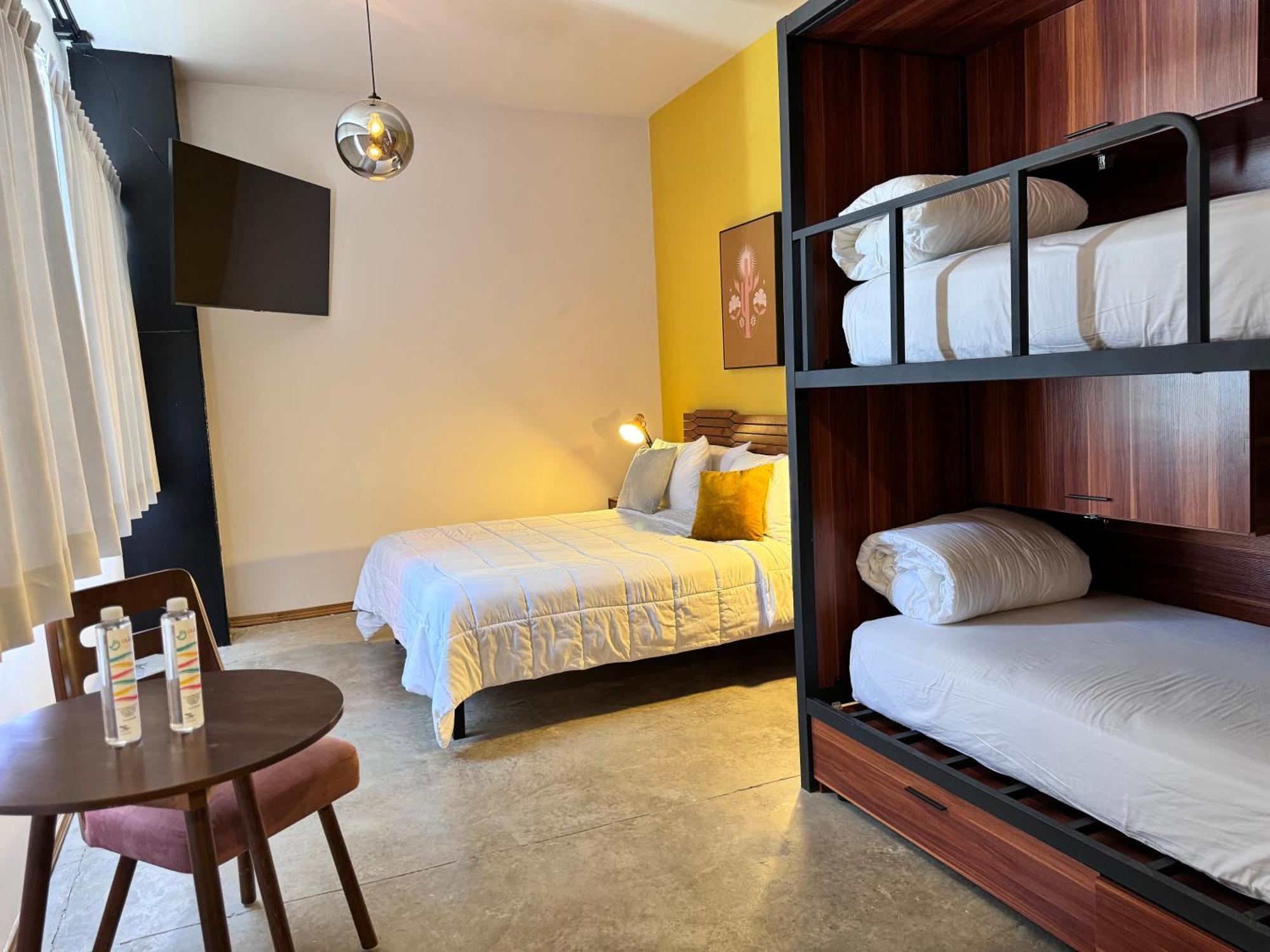 Hotel Ola Chapultepec Гуадалахара Екстериор снимка