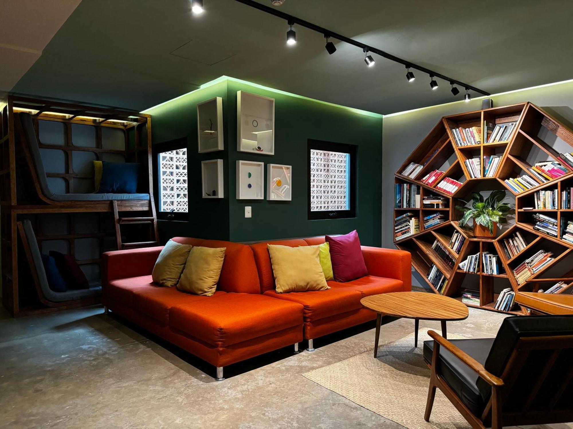 Hotel Ola Chapultepec Гуадалахара Екстериор снимка