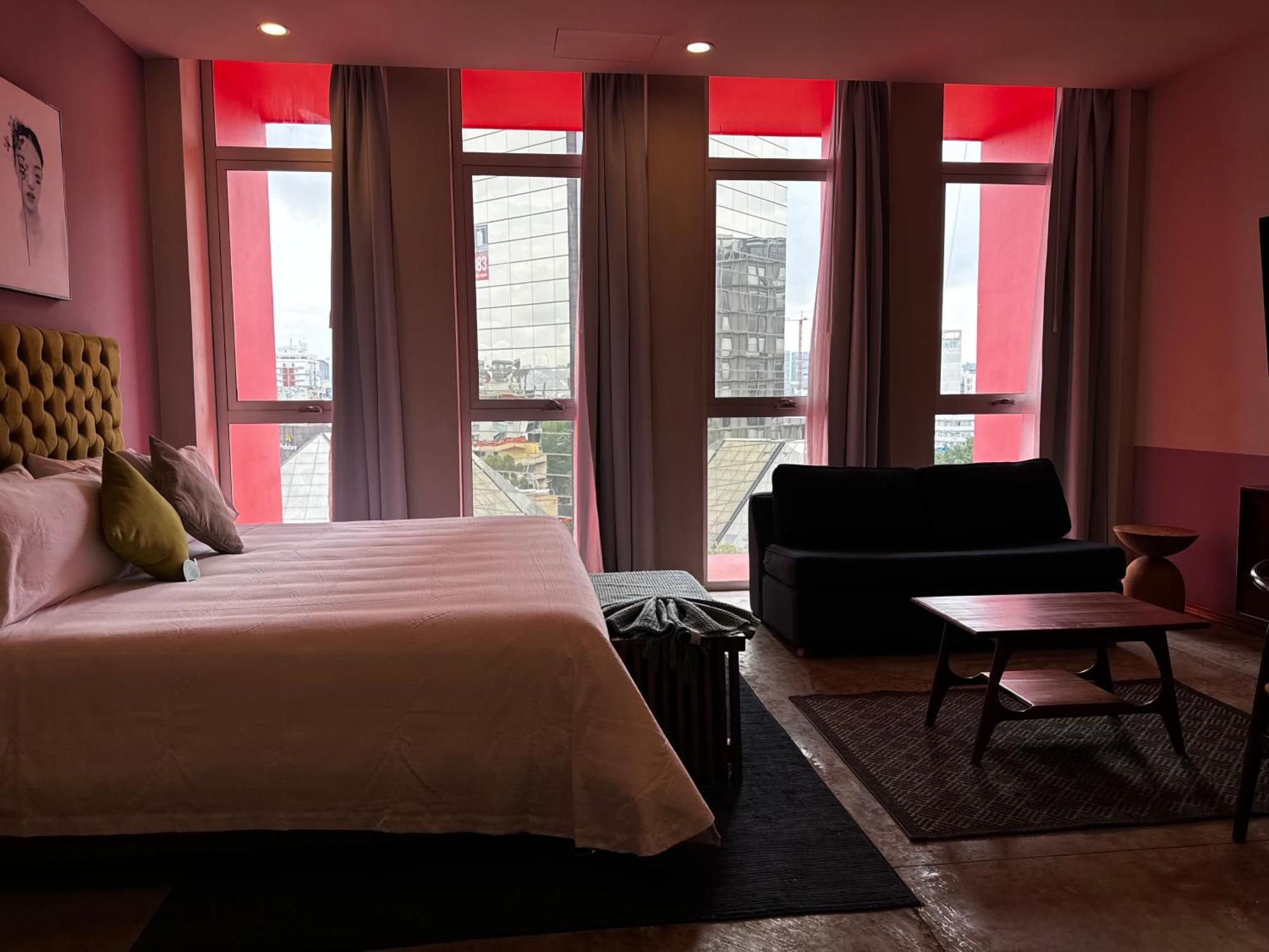 Hotel Ola Chapultepec Гуадалахара Екстериор снимка