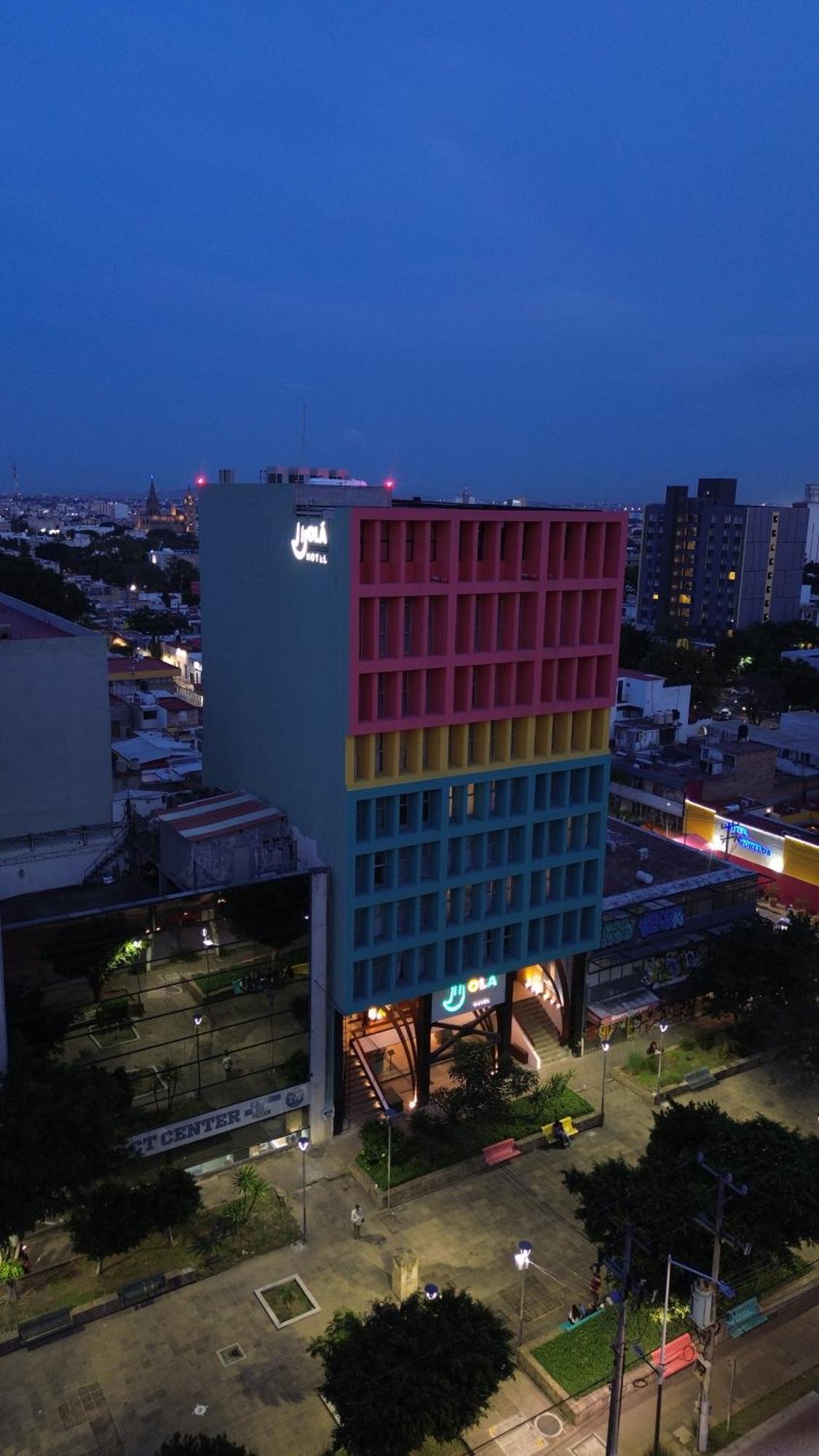 Hotel Ola Chapultepec Гуадалахара Екстериор снимка